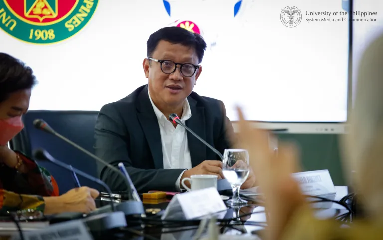 UP President Angelo Jimenez during the discussion and exchange of ideas at the signing of the memorandum of understanding between UP and MSU-TCTO. Photo by Misael Bacani, UPS-MCO